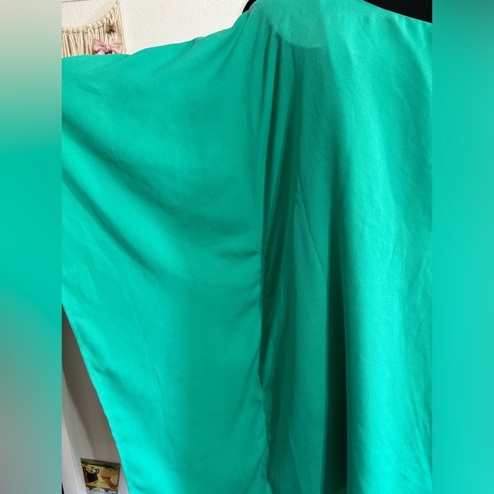 cupcakes and cashmere Deliz Dress Leaf Green - Picture 3 of 8